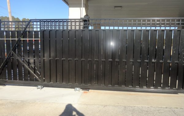 Aluminum Cantilever Privacy Gate