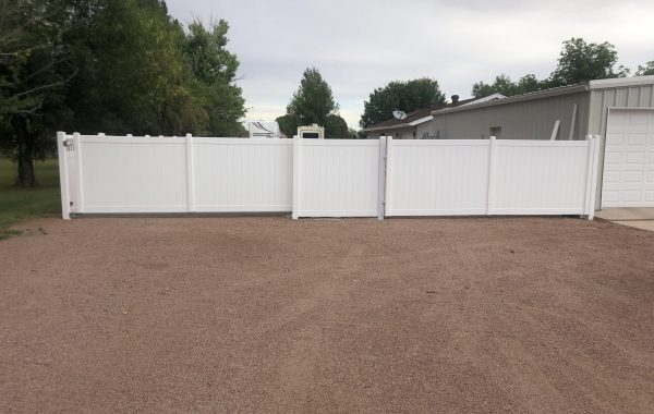 Vinyl Gate at Residence in Arizona