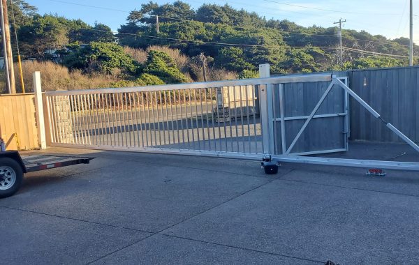 Aluminum Sliding Gate on the Oregon Coast