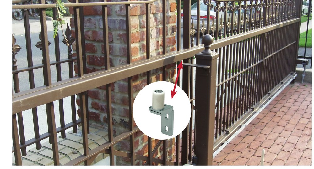 Photo of the 253 10-inch side roller installed on an ornamental gate, with a close-up inset of the roller and bracket